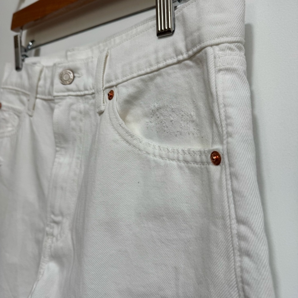 Gap 4” High Rise Stride Jean Shorts Tall - Picture 4 of 12